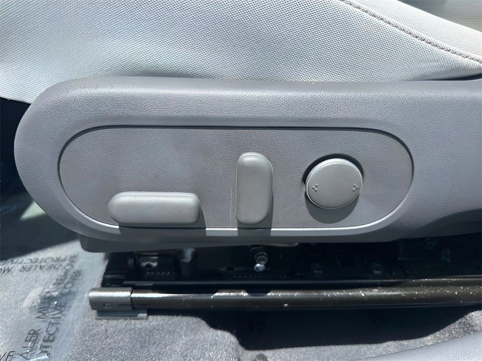 2024 Hyundai Kona - Image 10 of 12