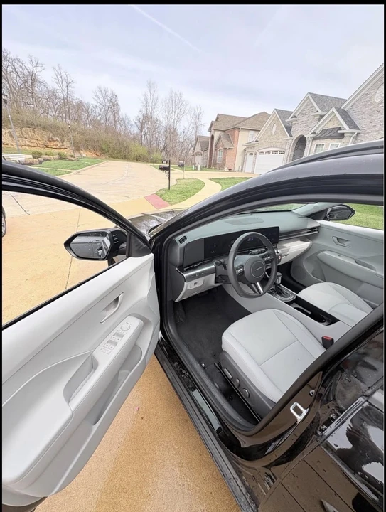 2024 Hyundai Kona - Image 8 of 15