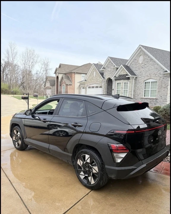 2024 Hyundai Kona - Image 2 of 15