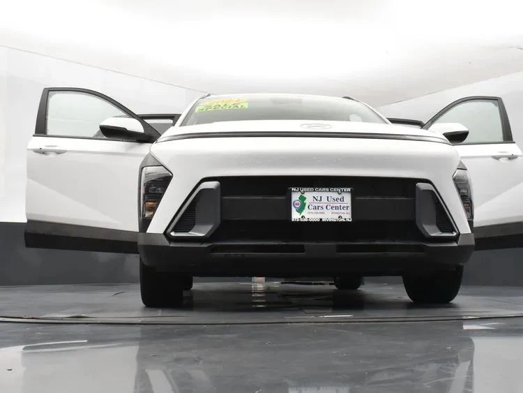 2024 Hyundai Kona - Image 11 of 12