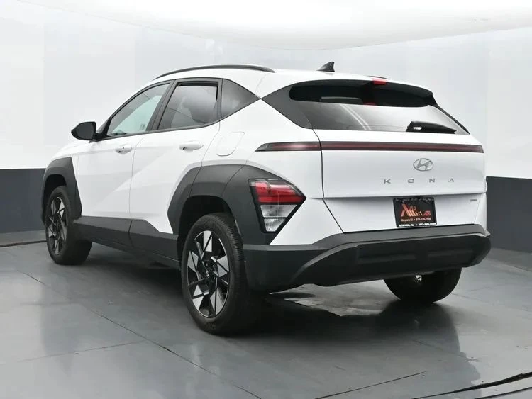 2024 Hyundai Kona - Image 9 of 12