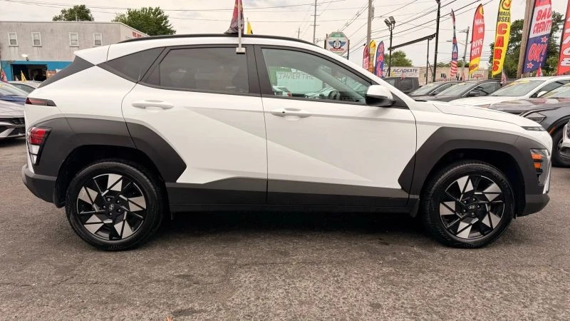 2024 Hyundai Kona - Image 10 of 12