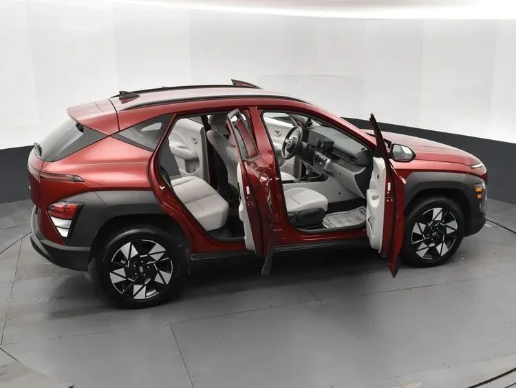 2024 Hyundai Kona - Image 6 of 12