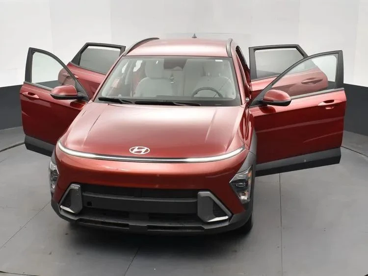 2024 Hyundai Kona - Image 10 of 12