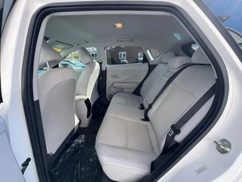 2024 Hyundai Kona - Image 11 of 12
