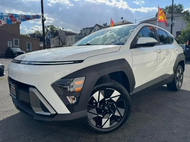 2024 Hyundai Kona - Image 2 of 12