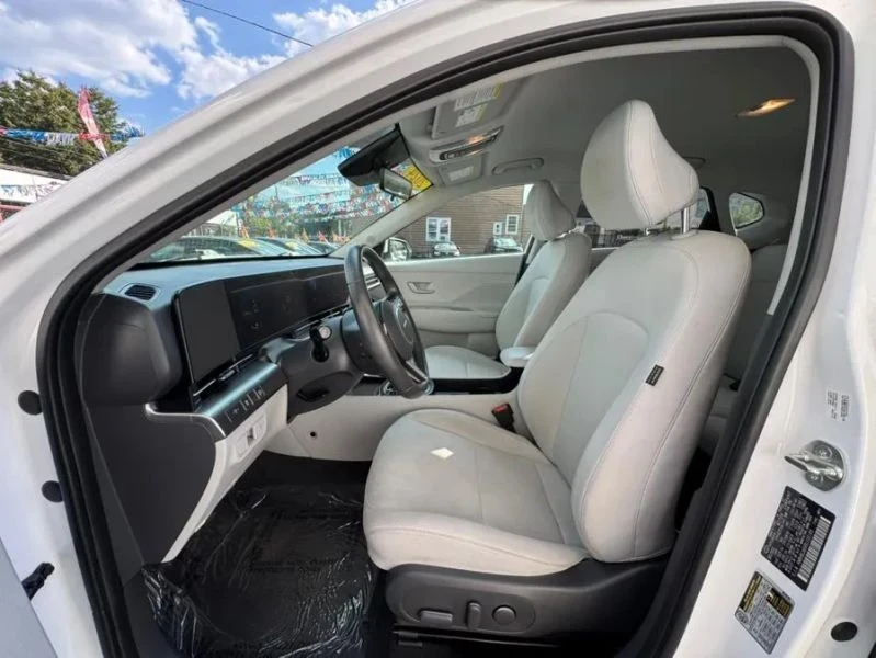 2024 Hyundai Kona - Image 9 of 12