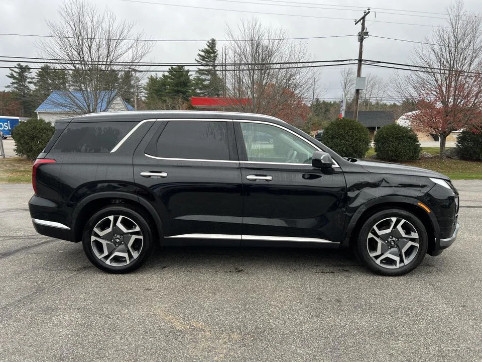 2024 Hyundai Palisade - Image 2 of 12