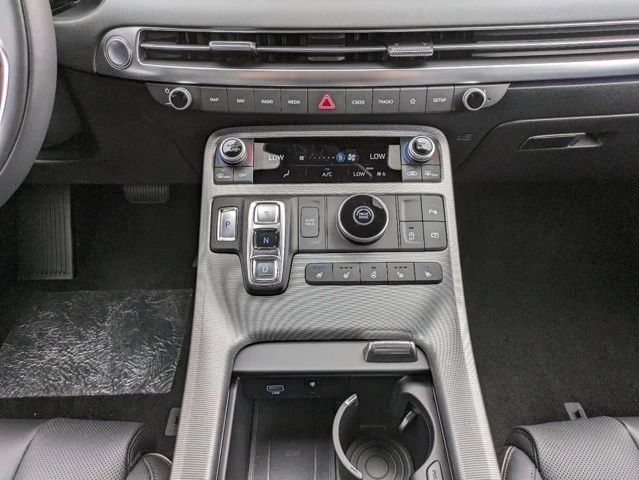 2024 Hyundai Palisade - Image 17 of 21
