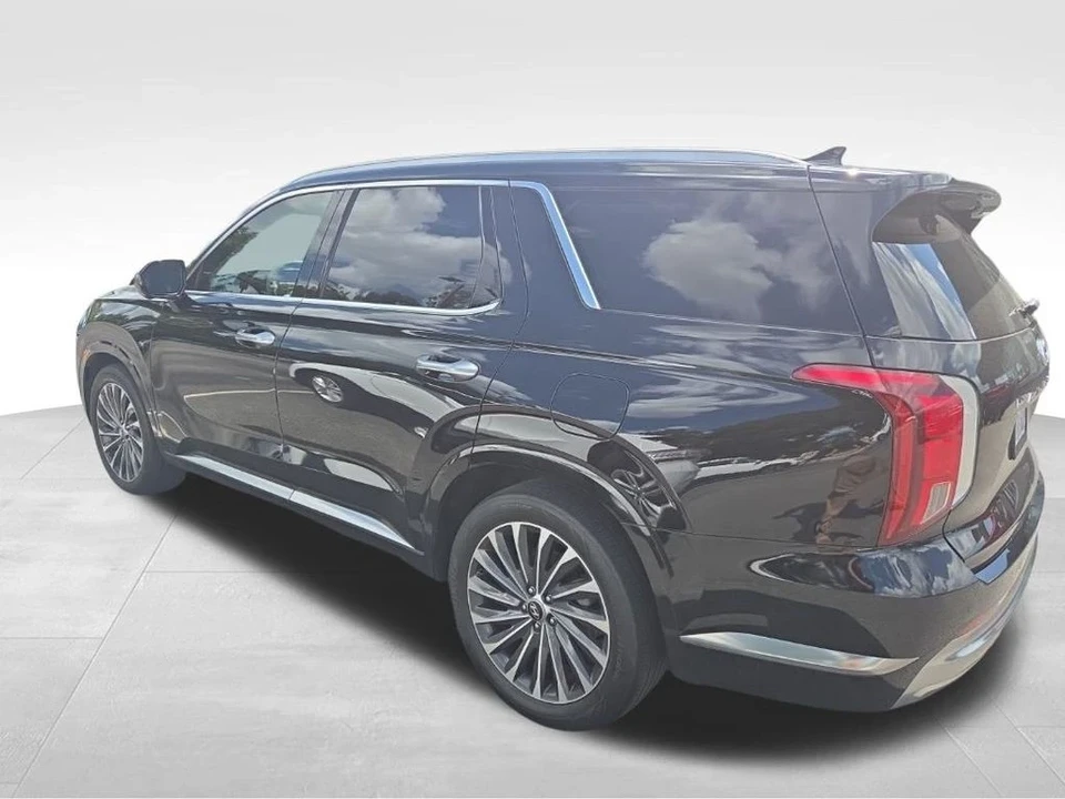 2024 Hyundai Palisade - Image 2 of 12