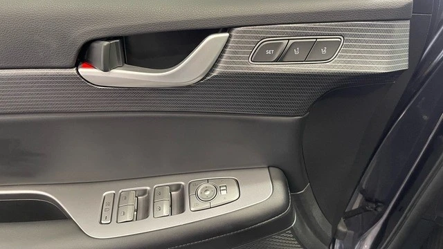 2024 Hyundai Palisade - Image 25 of 31
