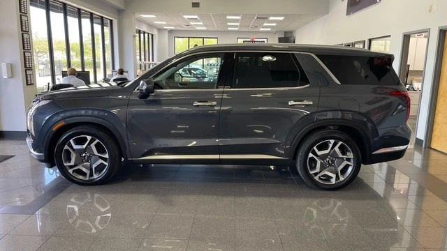 2024 Hyundai Palisade - Image 2 of 31