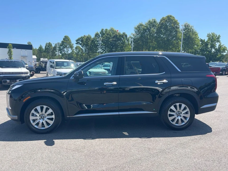 2024 Hyundai Palisade - Image 2 of 12