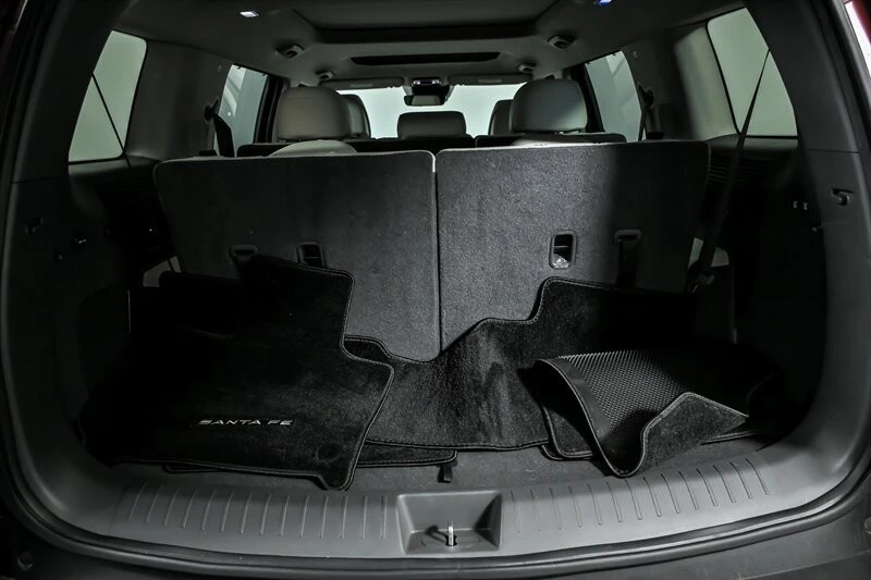 2024 Hyundai Santa Fe - Image 13 of 21