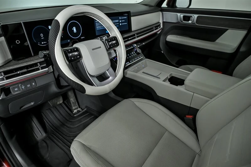 2024 Hyundai Santa Fe - Image 16 of 21