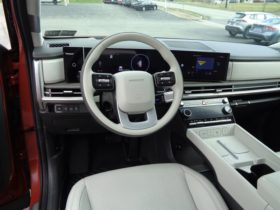 2024 Hyundai Santa Fe - Image 17 of 21