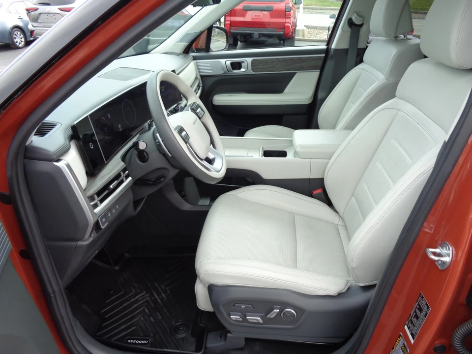 2024 Hyundai Santa Fe - Image 11 of 21