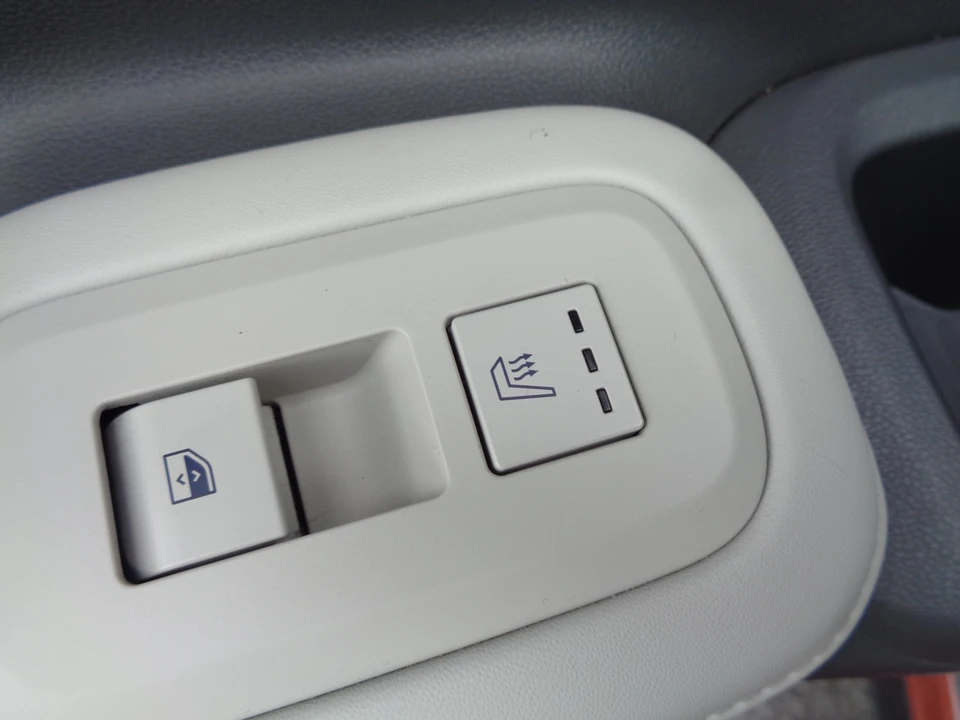 2024 Hyundai Santa Fe - Image 16 of 21