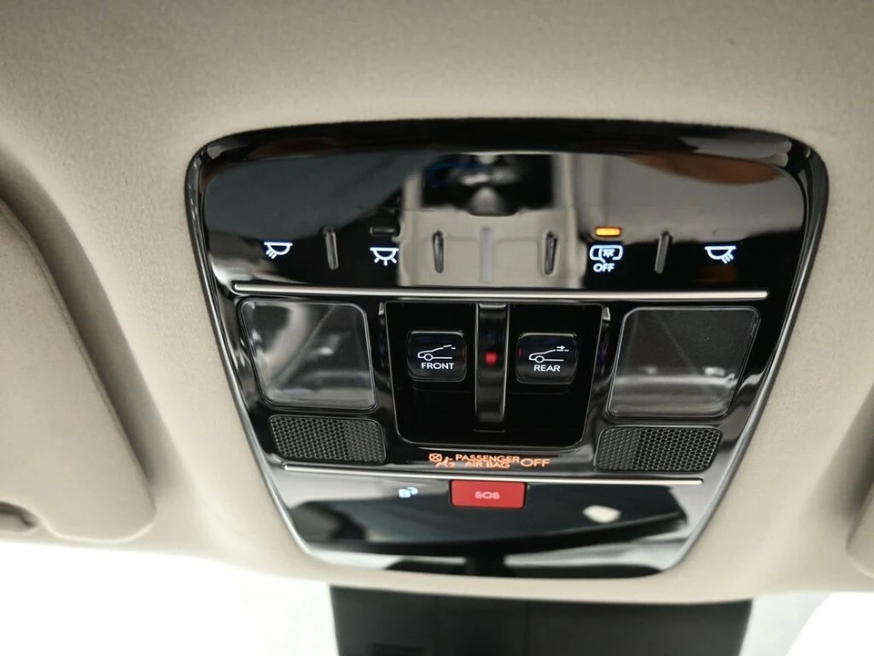 2024 Hyundai Santa Fe - Image 17 of 21