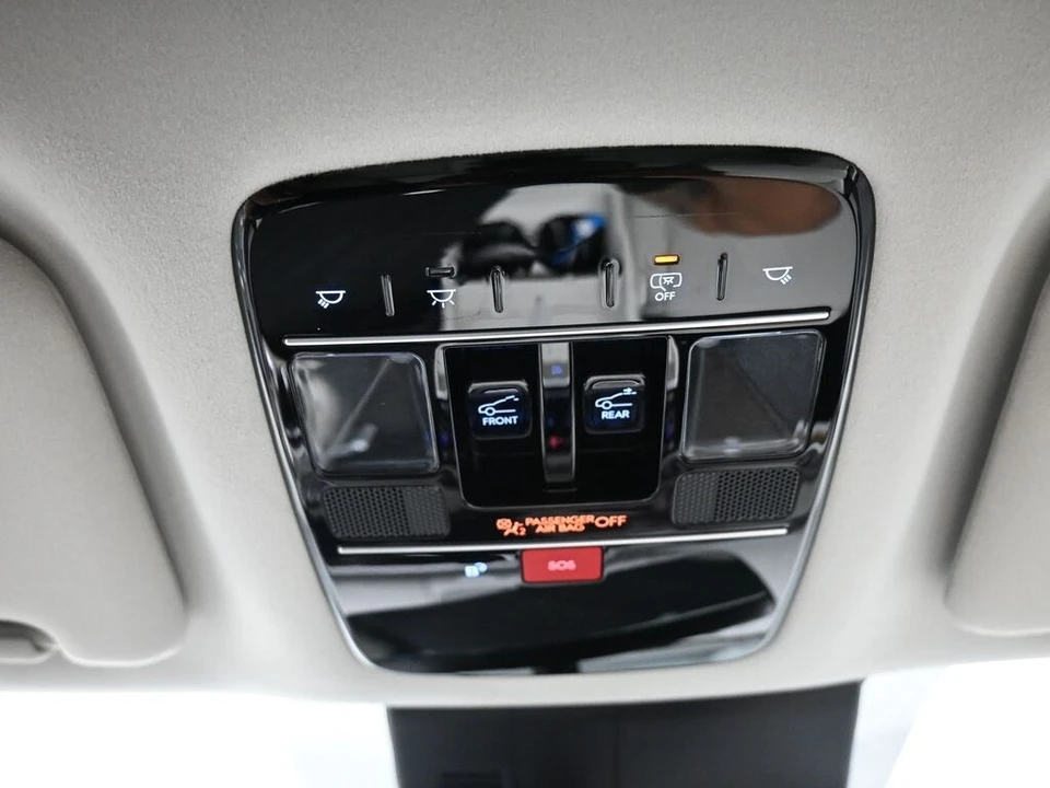 2024 Hyundai Santa Fe - Image 17 of 21