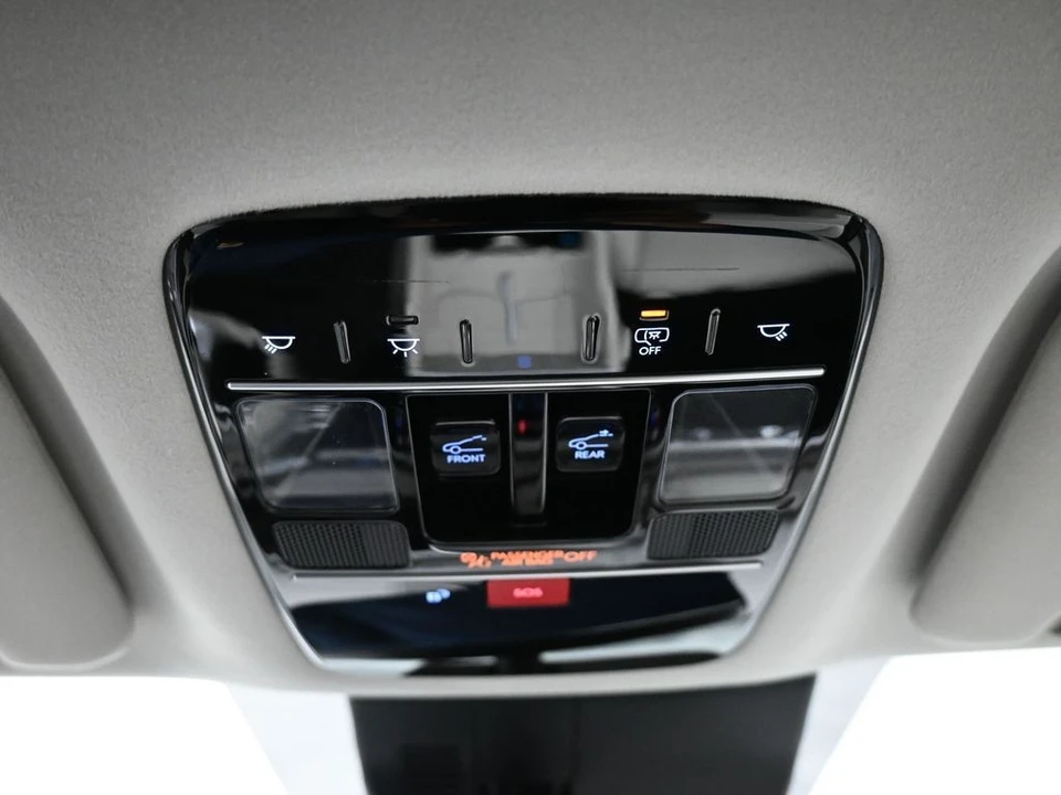 2024 Hyundai Santa Fe - Image 18 of 21