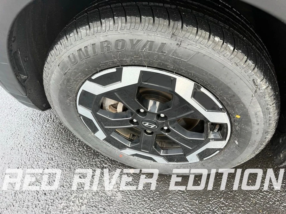 2024 Hyundai Santa Fe - Image 9 of 21