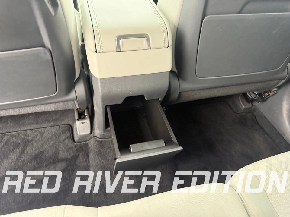 2024 Hyundai Santa Fe - Image 15 of 21