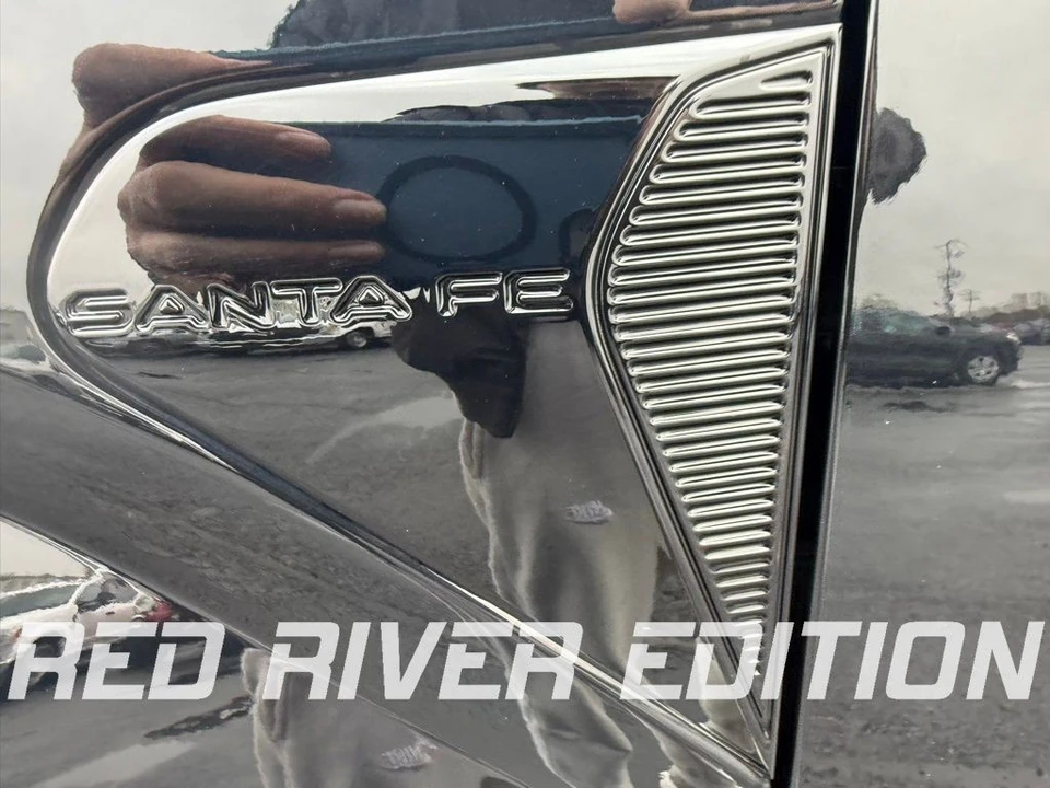 2024 Hyundai Santa Fe - Image 8 of 21