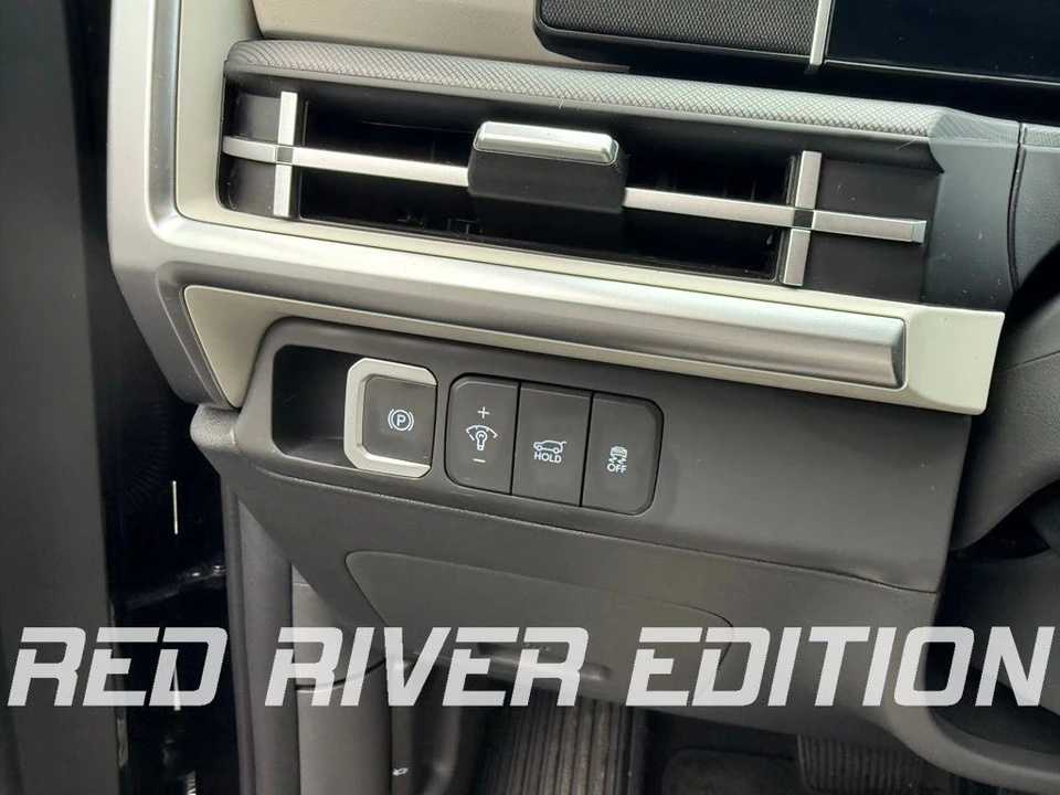 2024 Hyundai Santa Fe - Image 16 of 21
