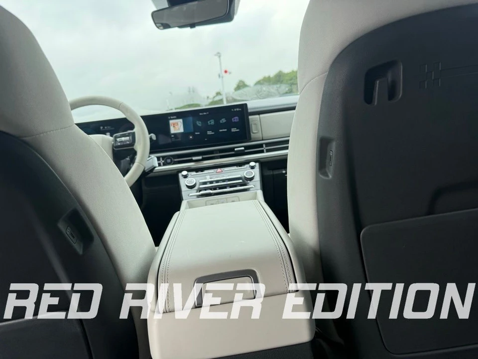 2024 Hyundai Santa Fe - Image 14 of 21