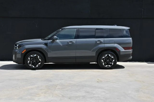 2024 Hyundai Santa Fe - Image 7 of 21