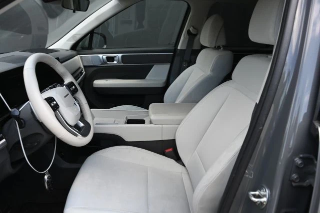 2024 Hyundai Santa Fe - Image 15 of 21