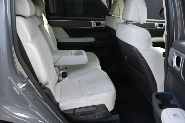 2024 Hyundai Santa Fe - Image 14 of 18