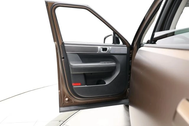 2024 Hyundai Santa Fe - Image 10 of 21