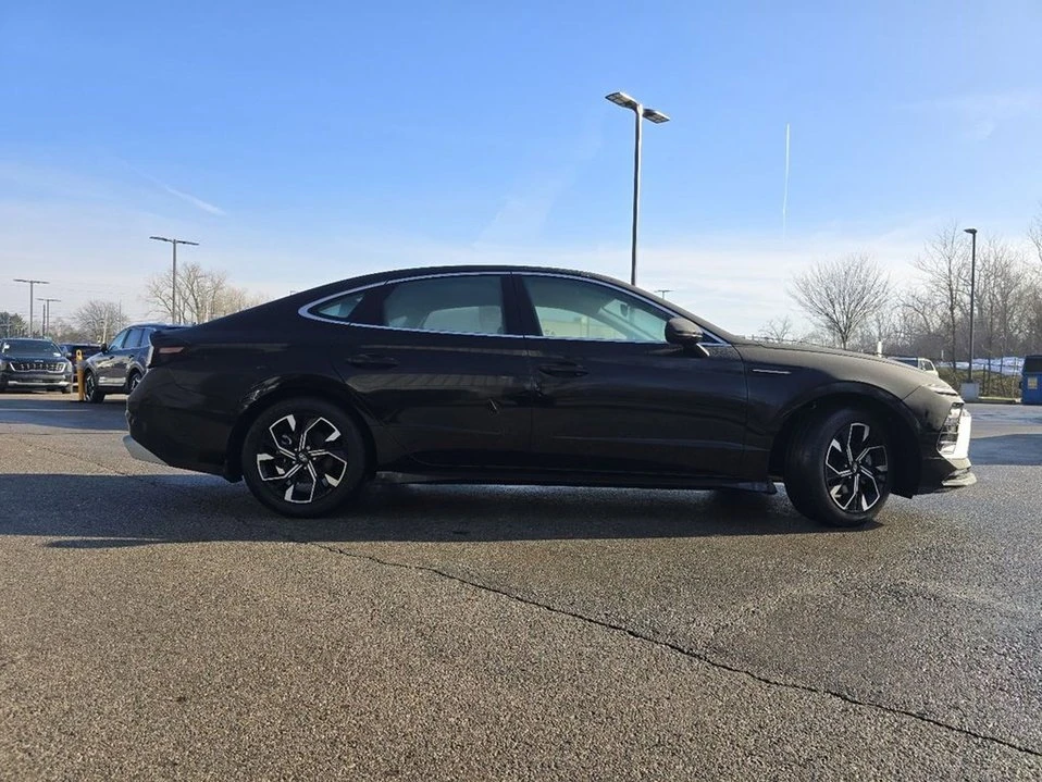 2024 Hyundai Sonata - Image 9 of 20