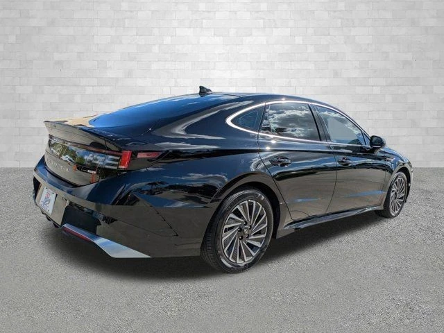 2024 Hyundai Sonata - Image 2 of 21