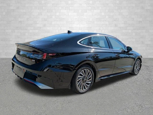 2024 Hyundai Sonata - Image 2 of 21