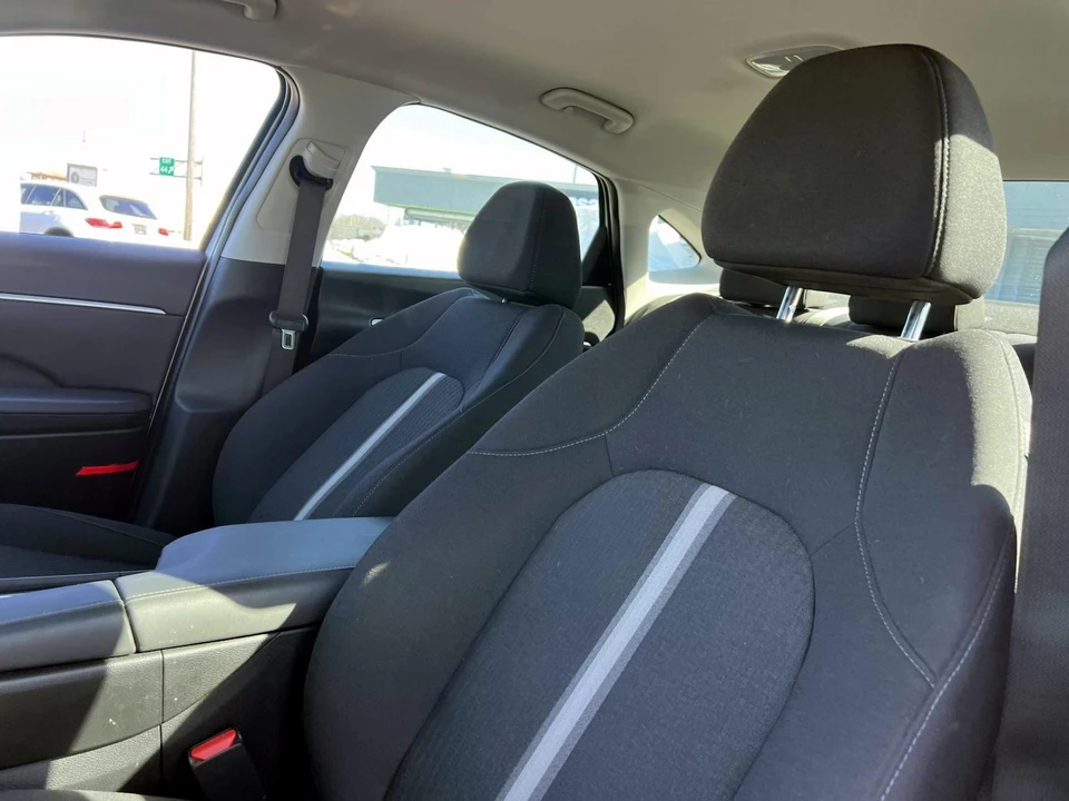 2024 Hyundai Sonata - Image 8 of 28