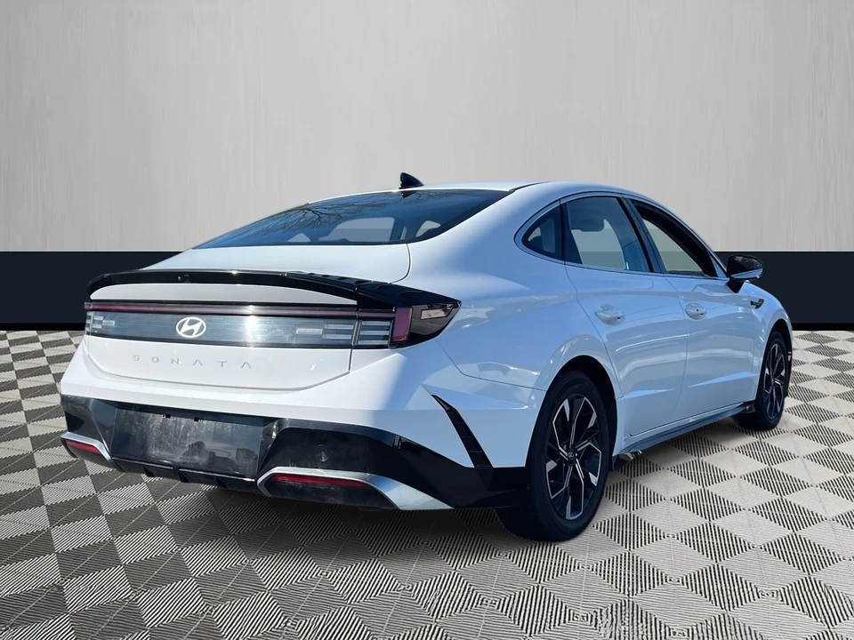 2024 Hyundai Sonata - Image 5 of 28
