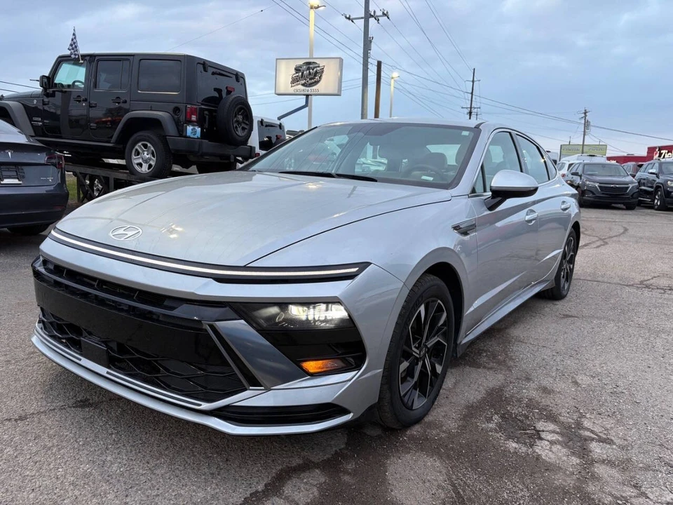 2024 Hyundai Sonata - Image 2 of 9