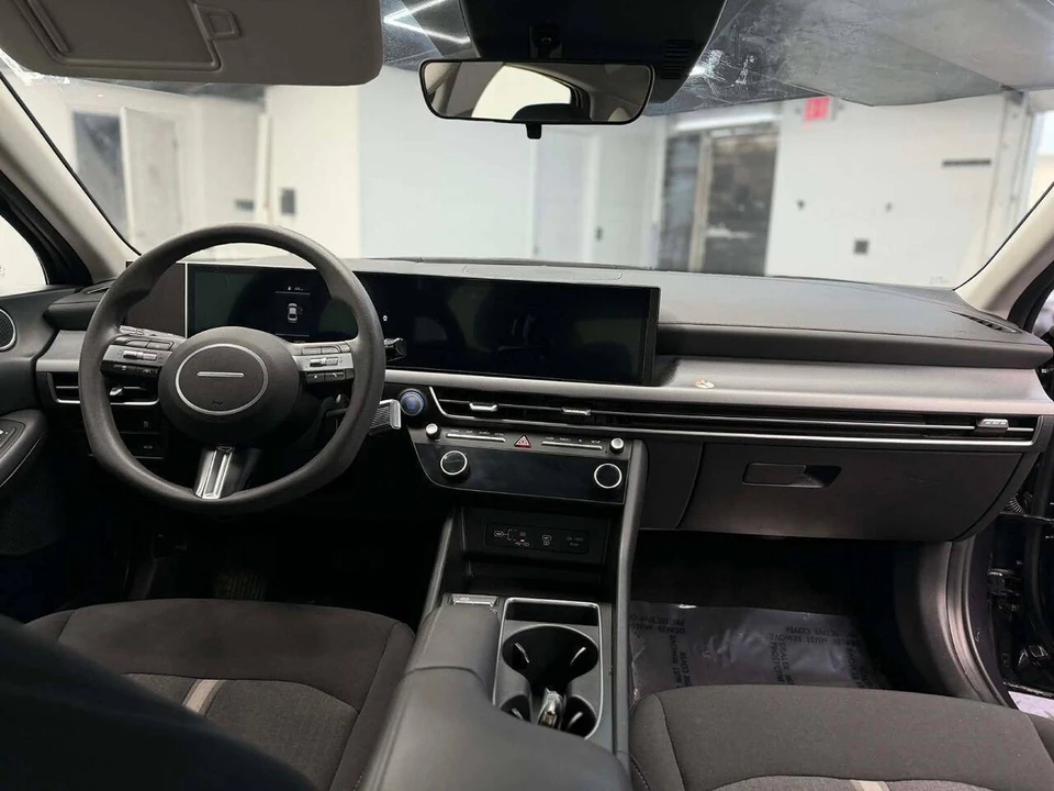 2024 Hyundai Sonata - Image 8 of 12
