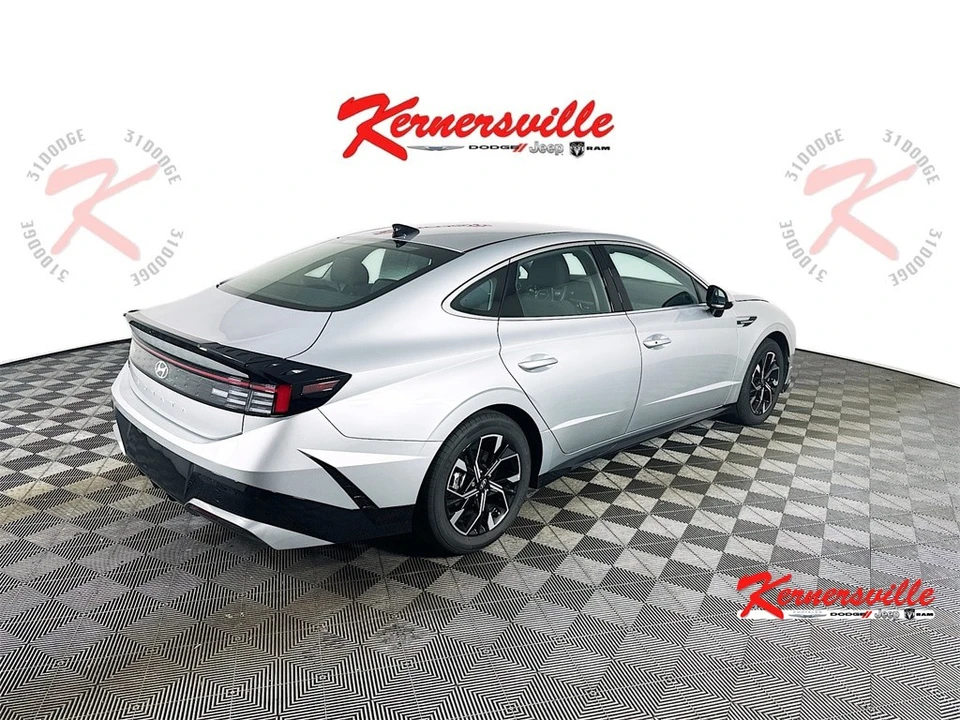 2024 Hyundai Sonata - Image 7 of 21