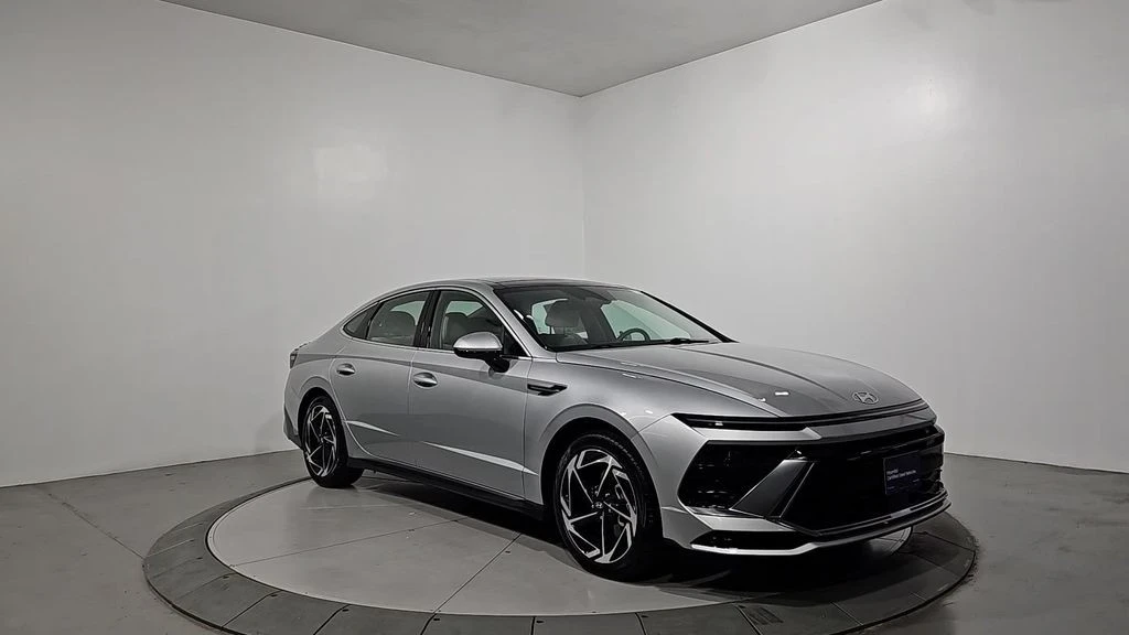 2024 Hyundai Sonata - Image 9 of 12
