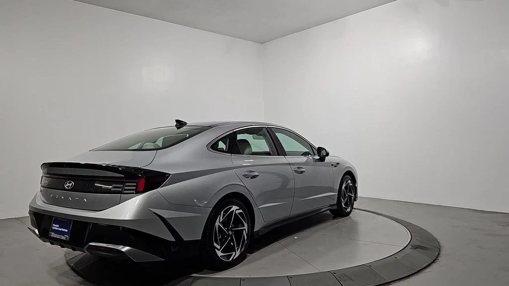 2024 Hyundai Sonata - Image 5 of 12
