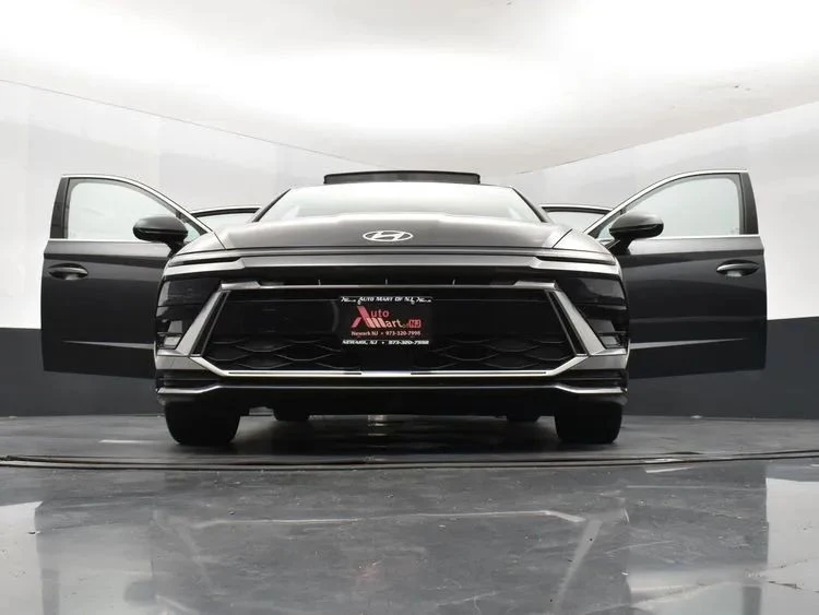 2024 Hyundai Sonata - Image 11 of 12