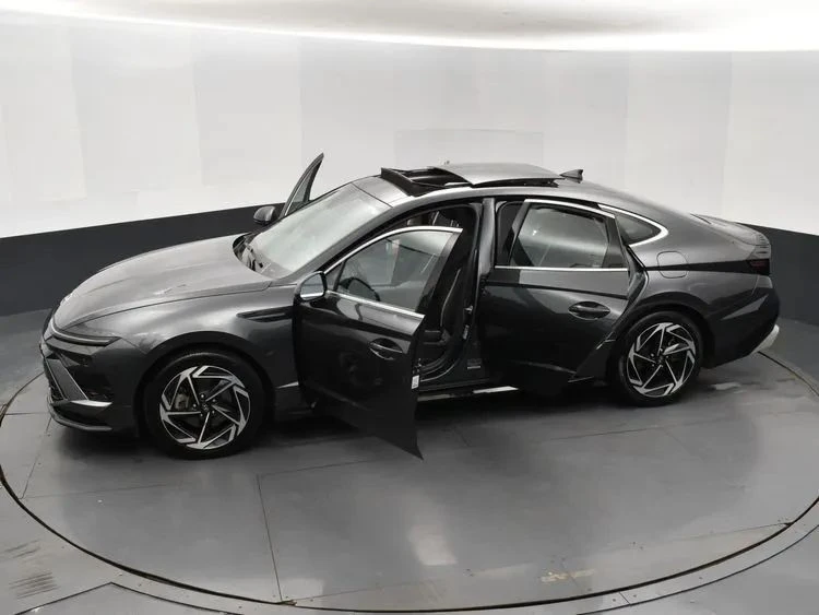 2024 Hyundai Sonata - Image 7 of 12