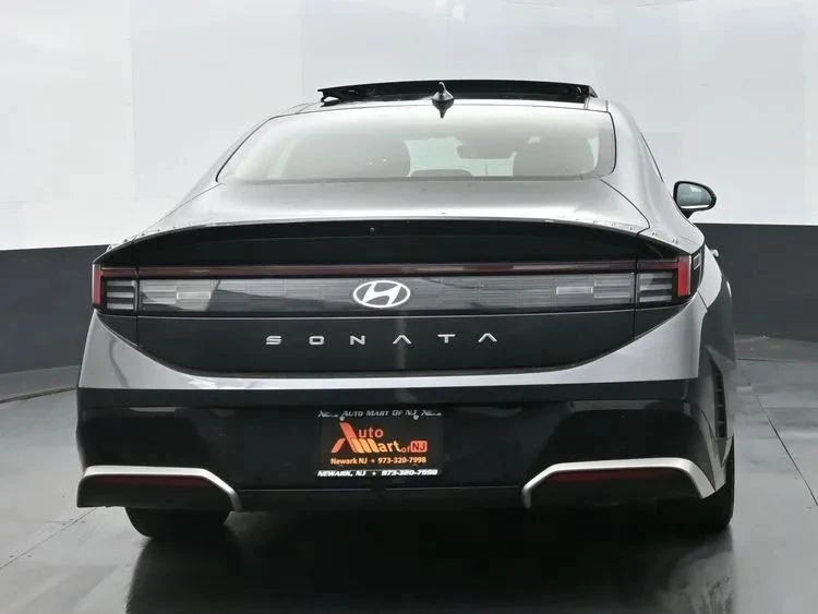 2024 Hyundai Sonata - Image 8 of 12