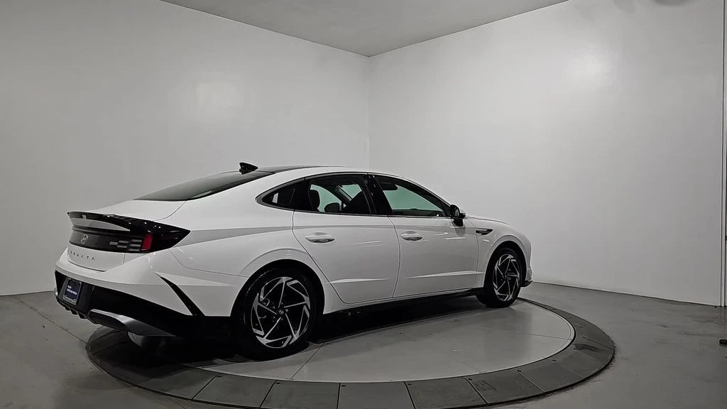 2024 Hyundai Sonata - Image 5 of 12