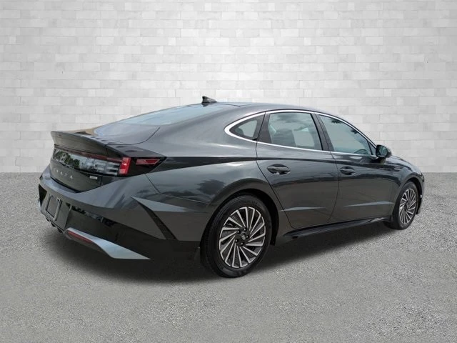 2024 Hyundai Sonata - Image 2 of 21