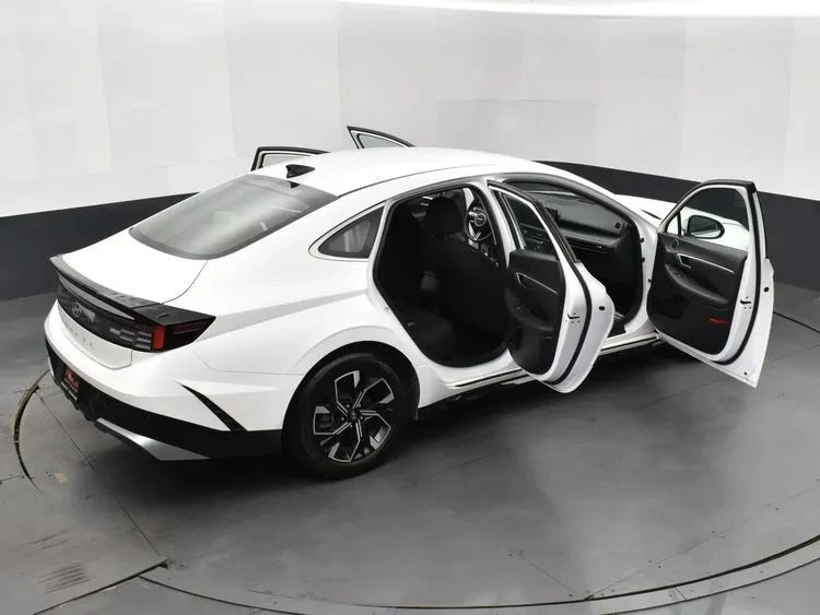 2024 Hyundai Sonata - Image 6 of 12